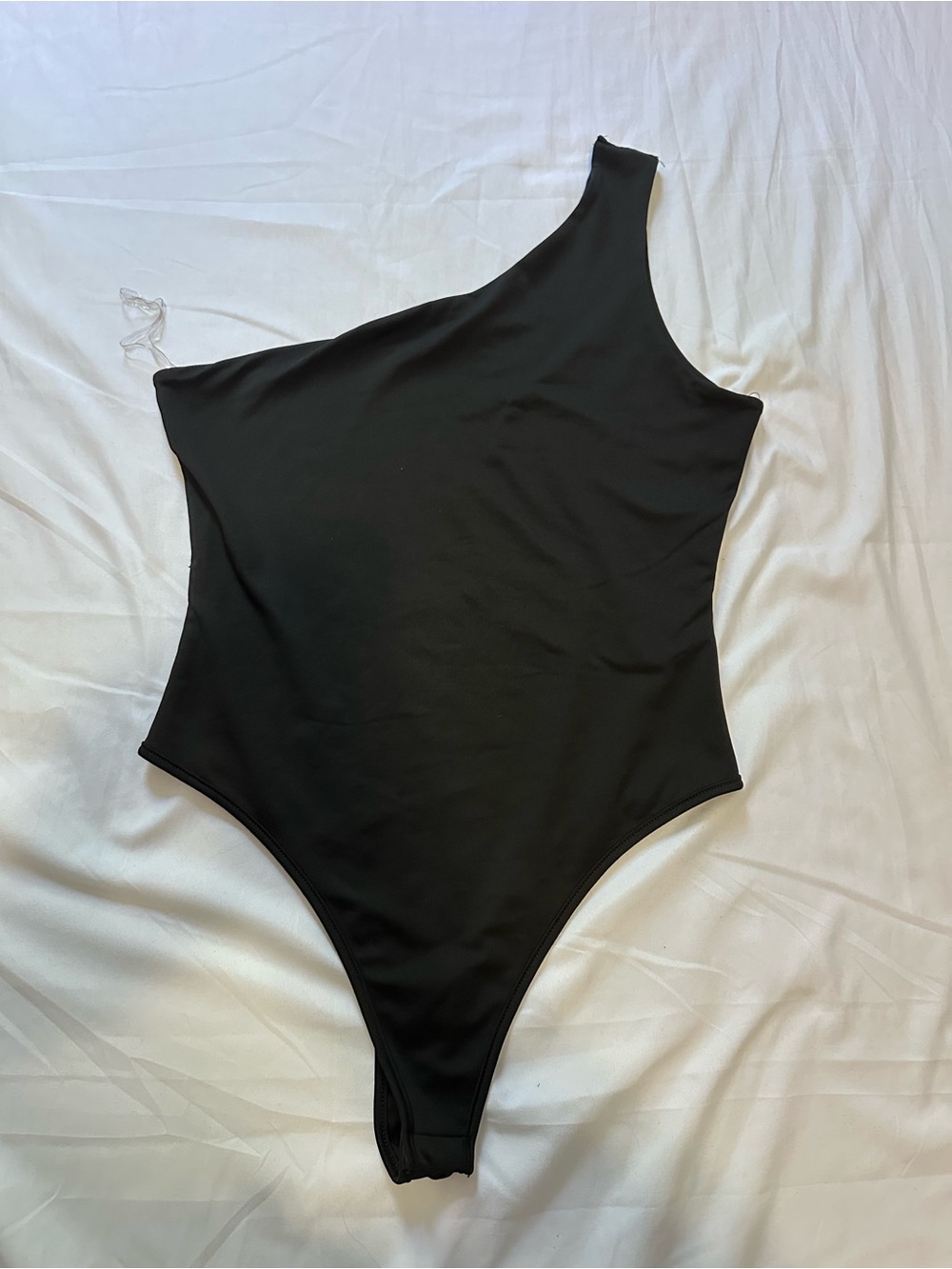 Daisy Asymmetric One-Shoulder Black Bodysuit